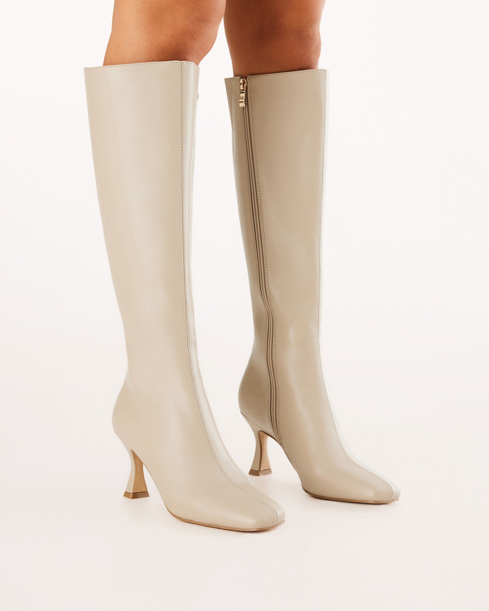 CORBIN - STONE - Billini