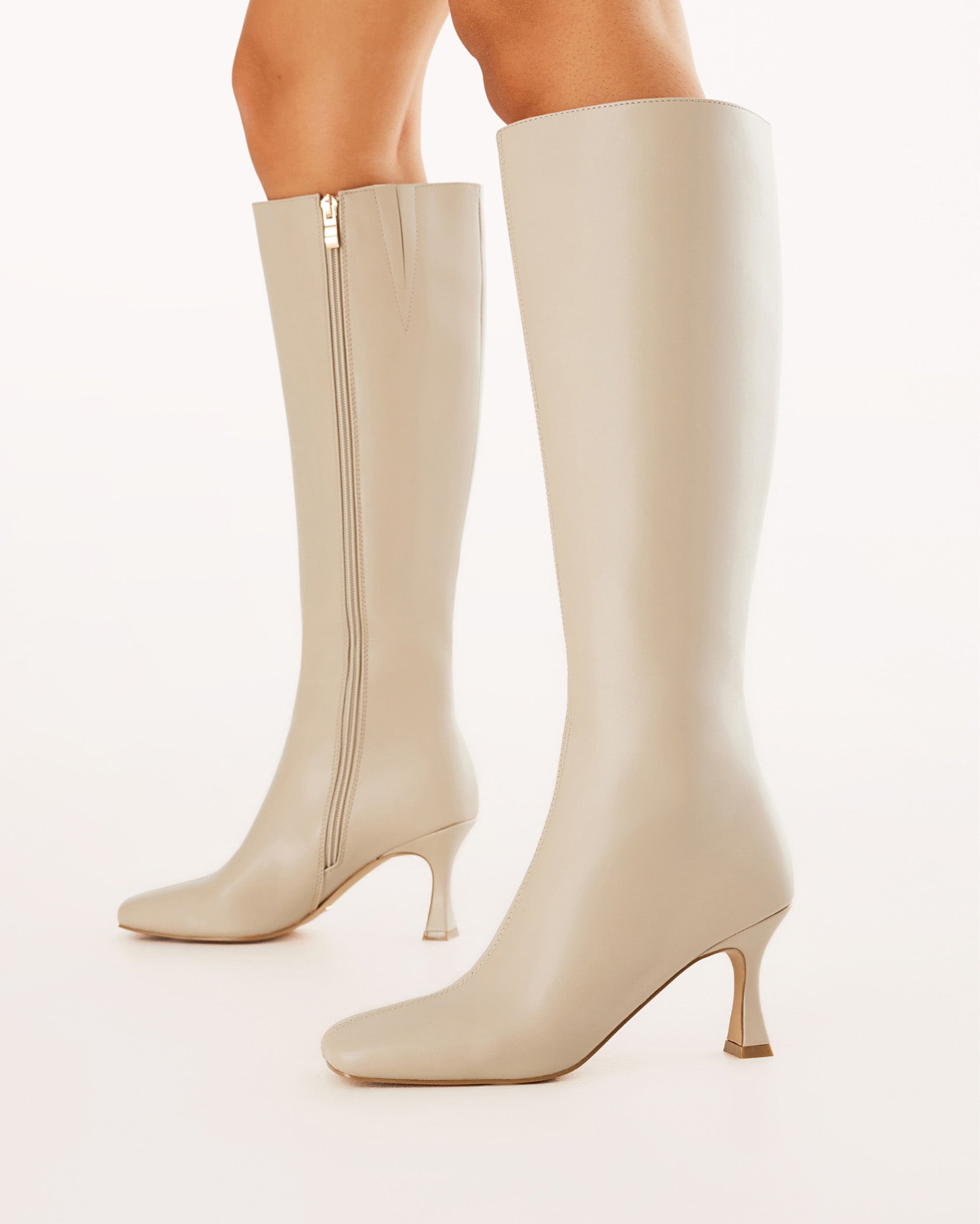 CORBIN - STONE - Billini