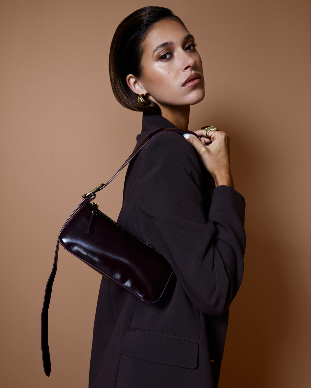 HAILEY SHOULDER BAG - MERLOT SHINE